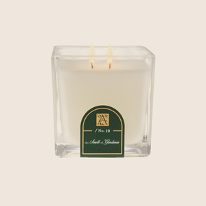
            
                Load image into Gallery viewer, The Smell of Gardenia - Cube Glass Candle - 6 EA
            
        